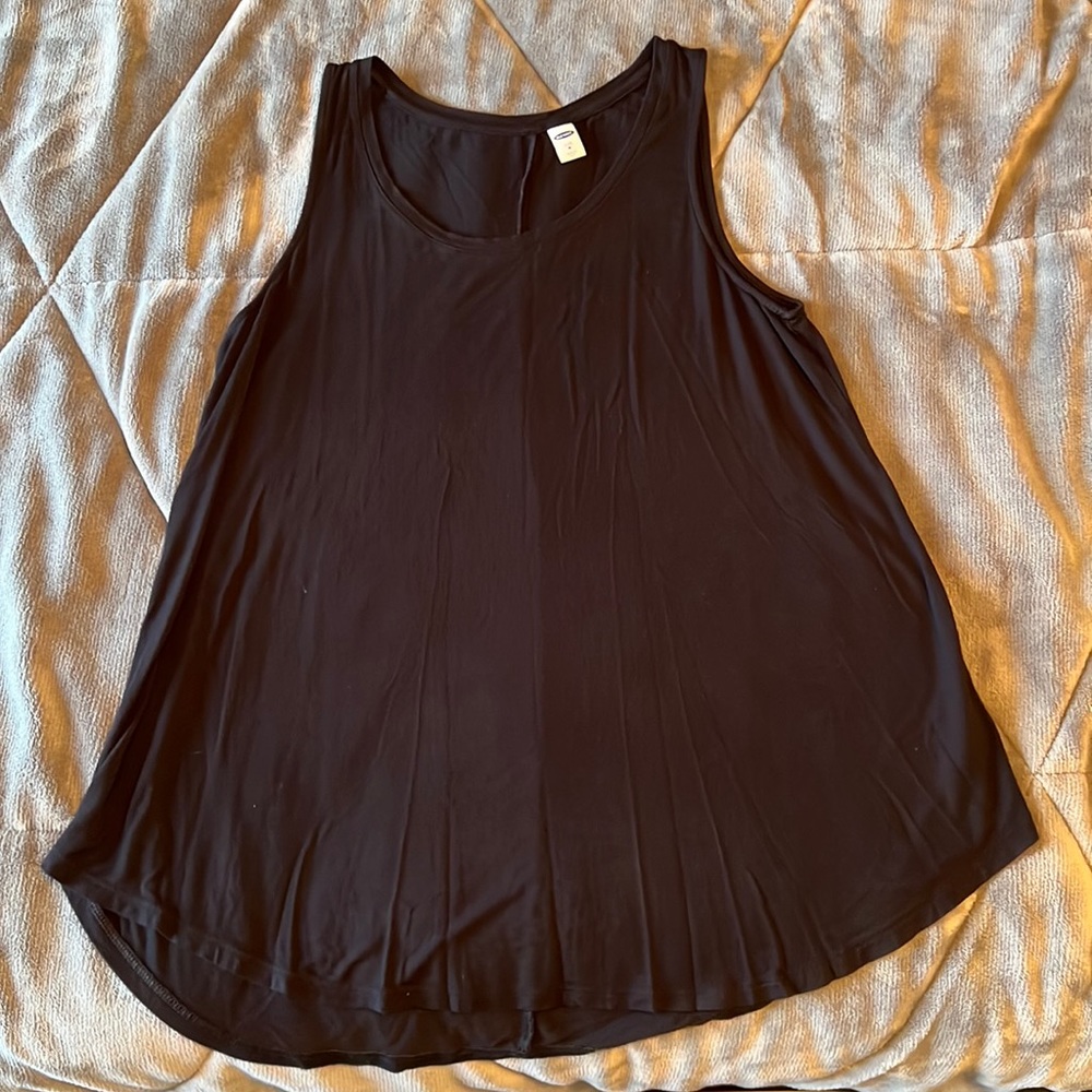Medium Old Navy Luxe Flowy Tank Top